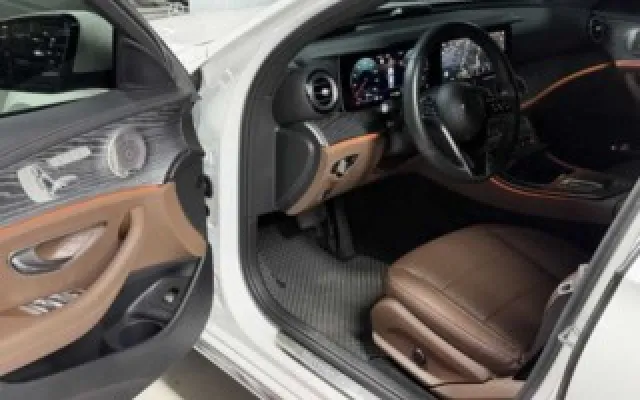 인천중고자동차매매사이트 E-클래스 W213 E350 4MATIC 익스클루시브 매물 사진 1 - 2023/03 51,010km