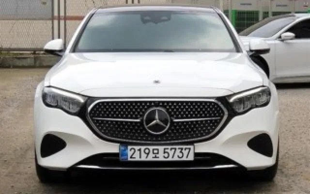 인천중고자동차매매사이트 E-클래스 W214 E200 매물 사진 6 - 2024/10 22,803km
